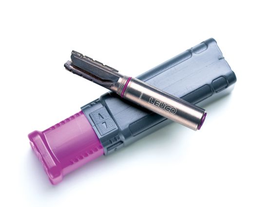 Innovative shape and sustainable wrapping:
the DIACURVE nesting cutter from LEUCO
has an end-to-end, arc-shaped cutting edge
and packaging made of recycled material.